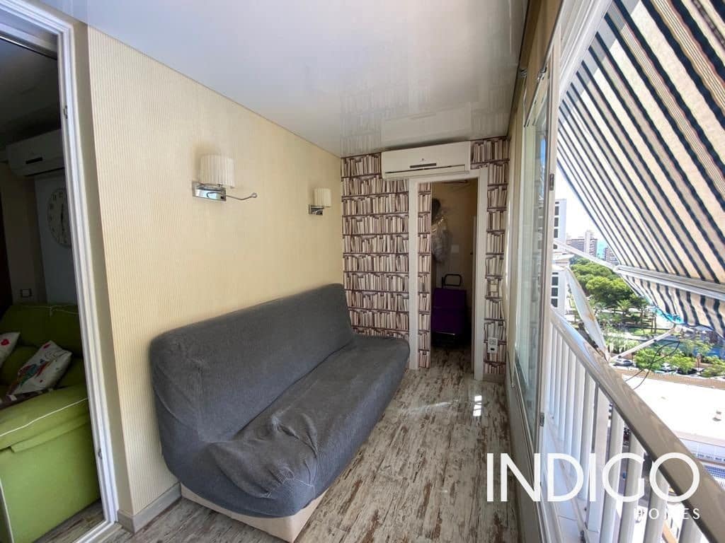 Piso en Alicante / Alacant ciudad en alquiler con piscina garaje - 900 € (Ref: 7897768)