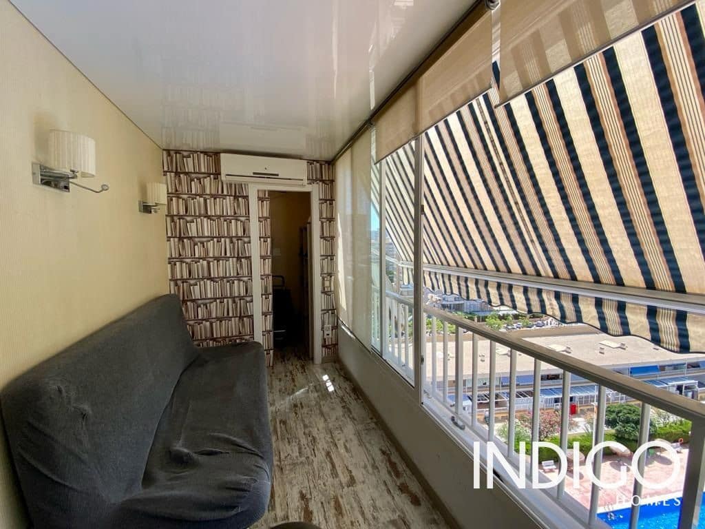 Piso en Alicante / Alacant ciudad en alquiler con piscina garaje - 900 € (Ref: 7897768)