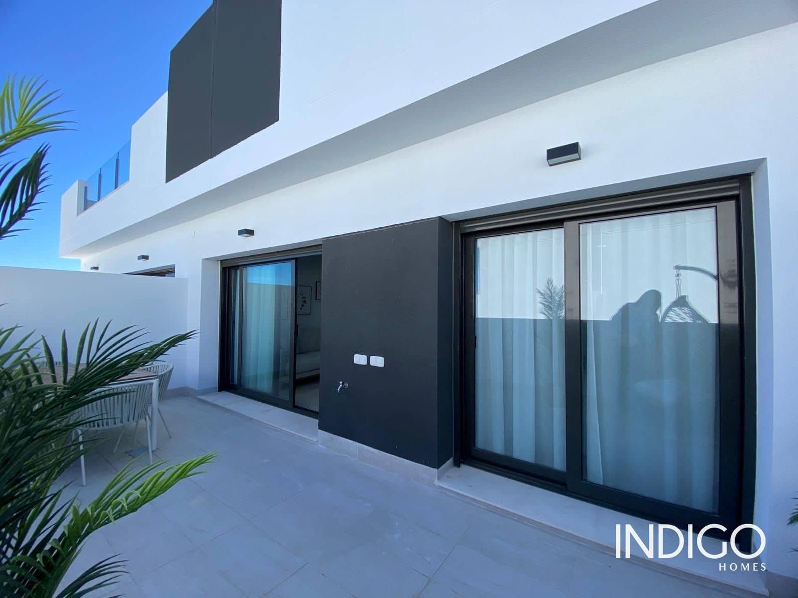 2 bedroom Flat for sale in Torrevieja with pool garage - € 290,000 (Ref: 8094477)