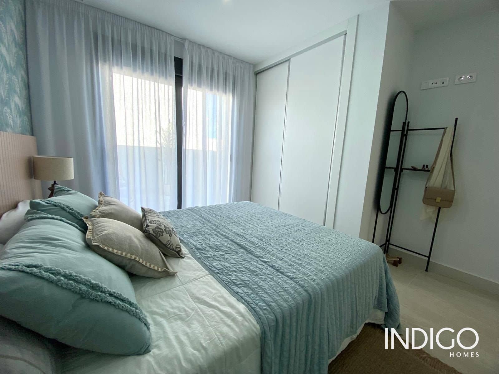 2 bedroom Flat for sale in Torrevieja with pool garage - € 290,000 (Ref: 8094477)