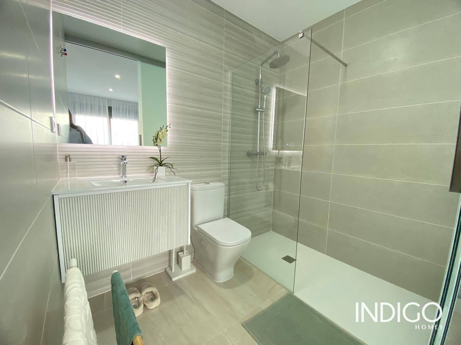 2 bedroom Flat for sale in Torrevieja with pool garage - € 290,000 (Ref: 8094477)