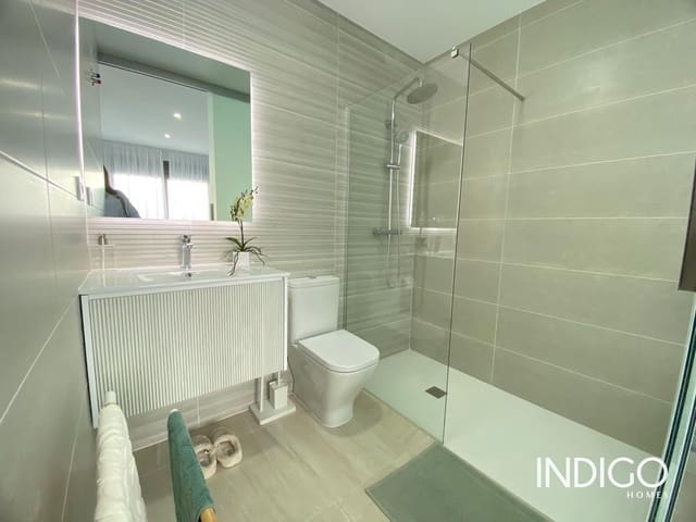 2 makuuhuone Asunto myytävänä paikassa Centro - Muelle Pesquero, Torrevieja mukana uima-altaan 
autotalli - 290 000 € (Ref: 8094477)