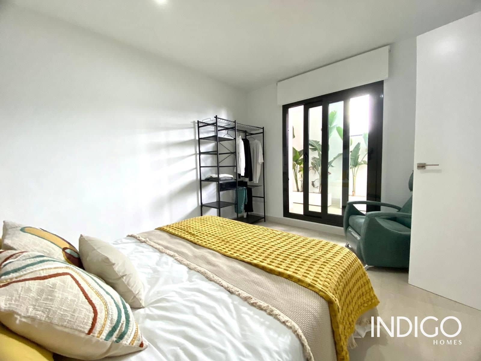 2 bedroom Flat for sale in Torrevieja with pool garage - € 290,000 (Ref: 8094477)