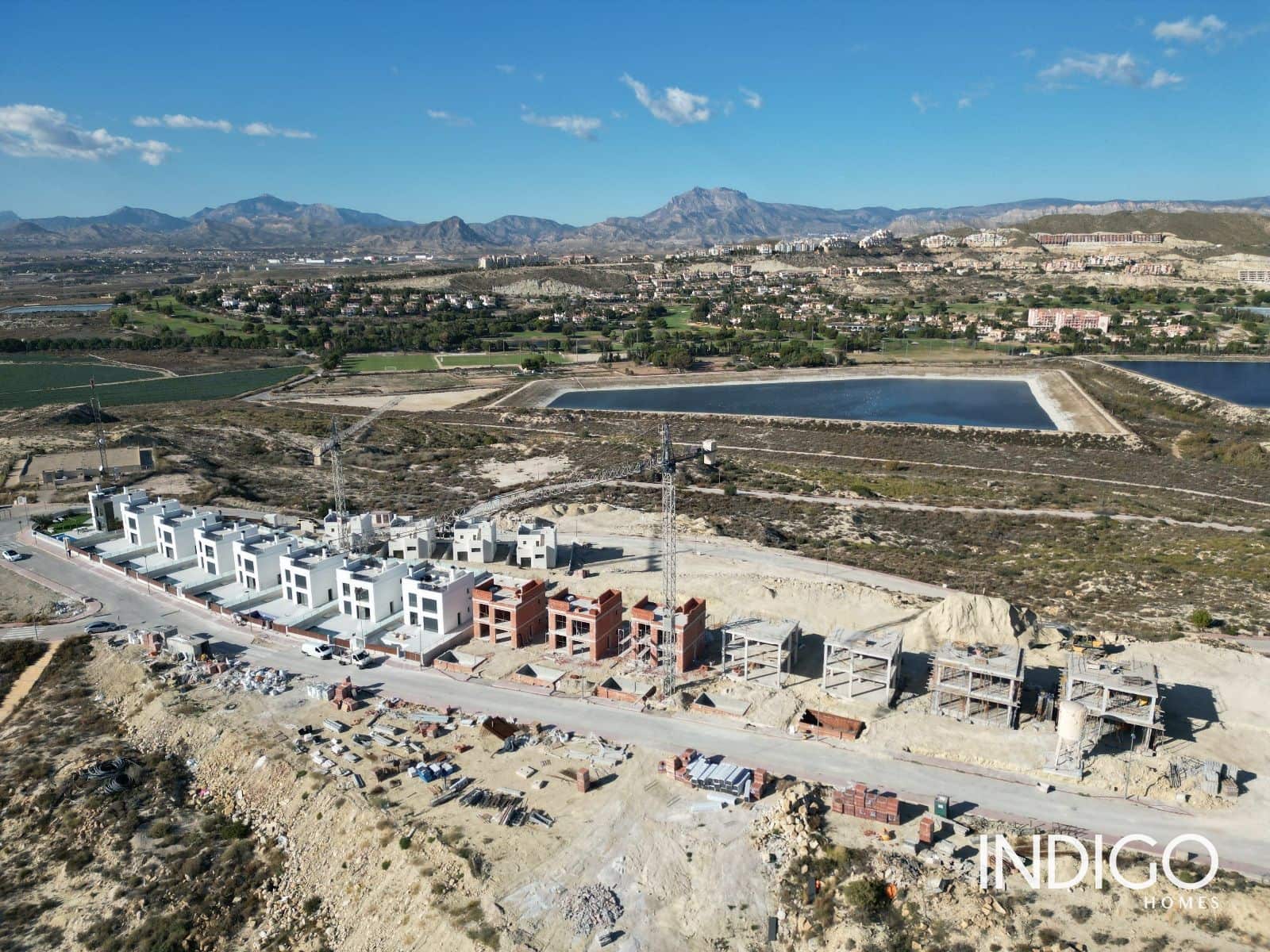 3 soverom Villa til salgs i Muchamiel / Mutxamel med svømmebasseng garasje - € 450 000 (Ref: 8160777)