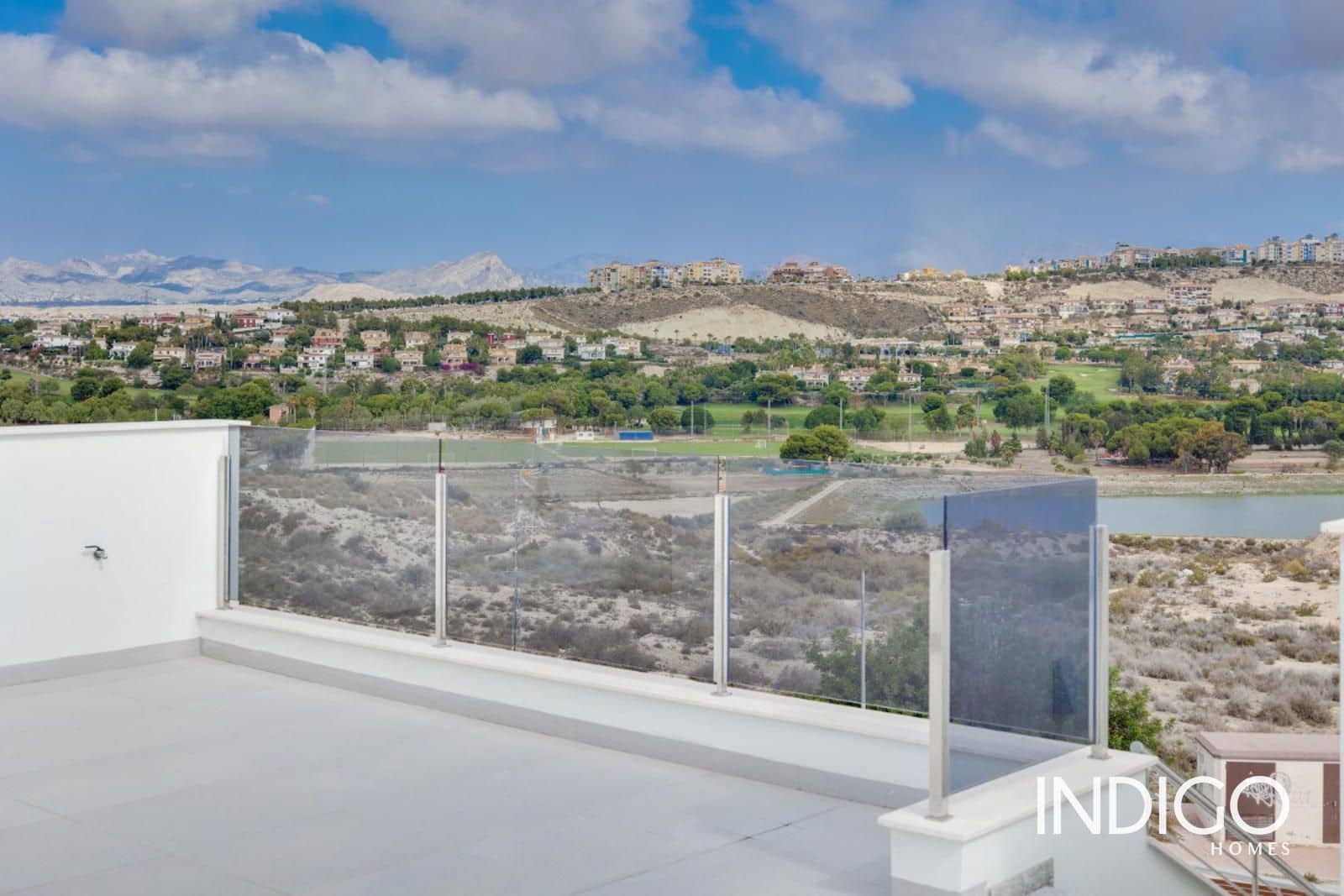 3 soveværelse Villa til salg i Muchamiel / Mutxamel med swimmingpool garage - € 495.000 (Ref: 8174161)