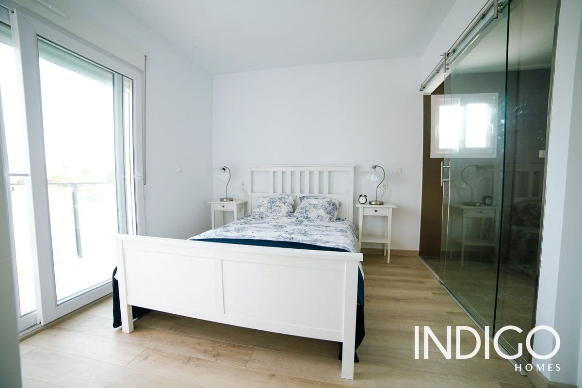 Casa de 2 habitaciones en Alicante / Alacant ciudad en venta con piscina garaje - 435.000 € (Ref: 8232857)