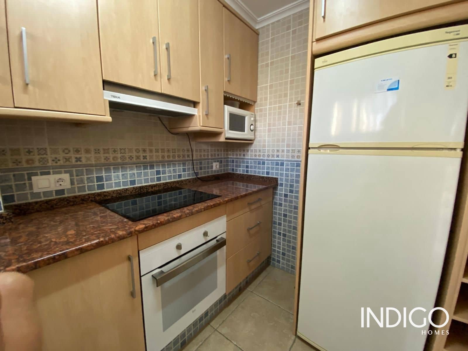 1 bedroom Flat for rent in Alicante / Alacant city with garage - € 850 (Ref: 8510906)