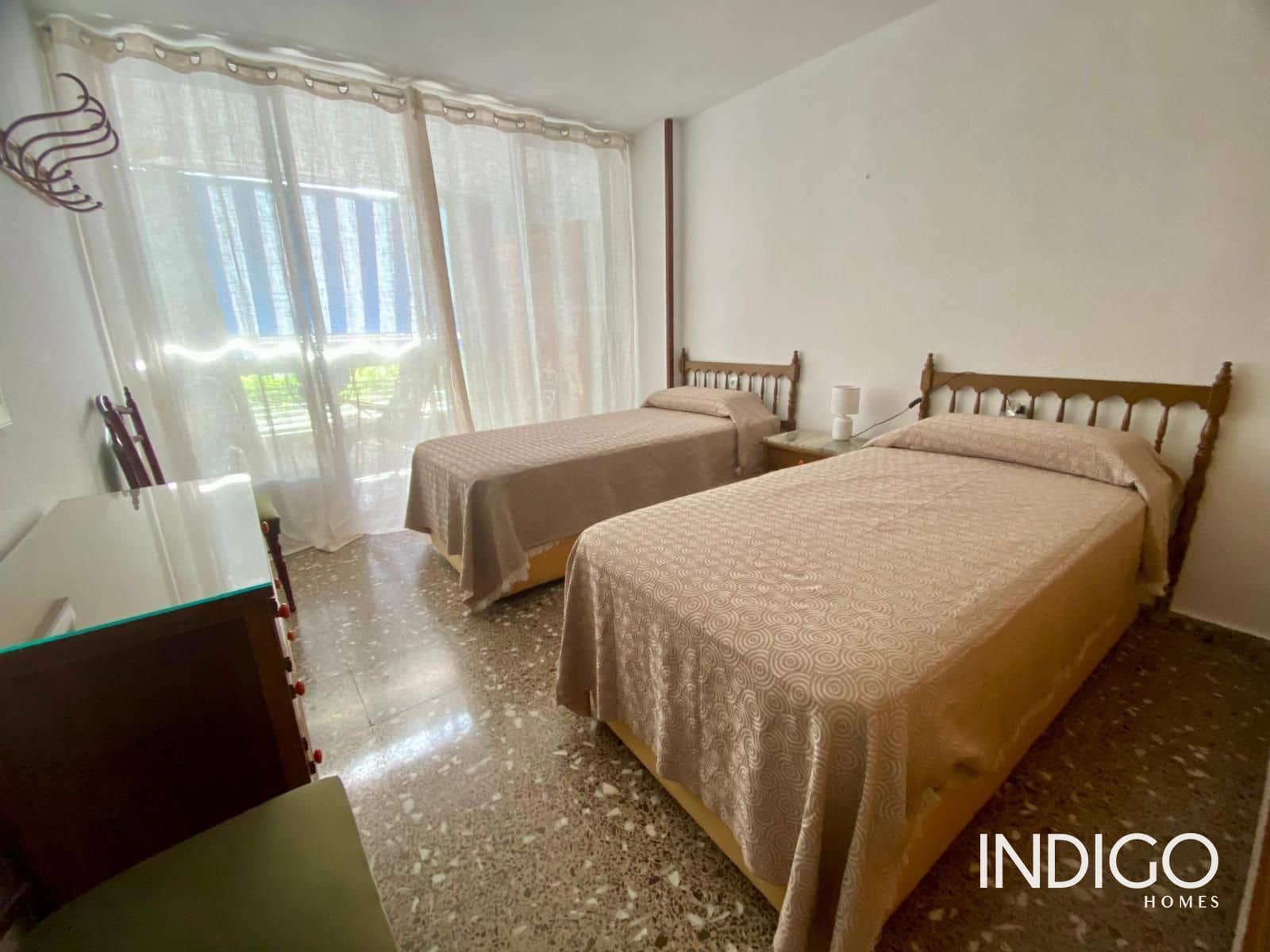 1 bedroom Flat for rent in Alicante / Alacant city with garage - € 850 (Ref: 8510906)