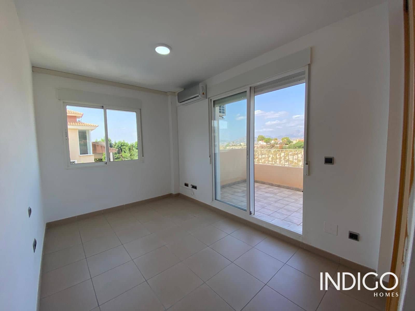 3 soveværelse Villa til salg i Busot med swimmingpool garage - € 375.000 (Ref: 8510907)