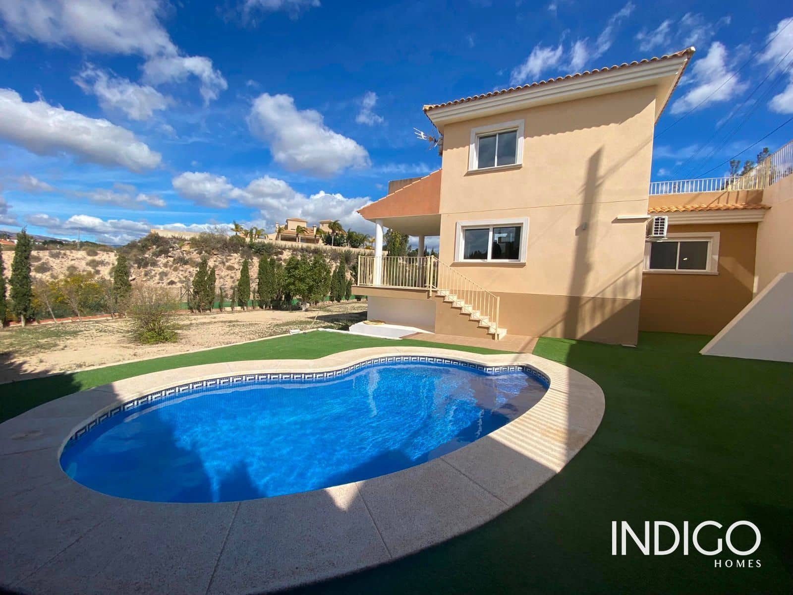 3 soveværelse Villa til salg i Busot med swimmingpool garage - € 375.000 (Ref: 8510907)