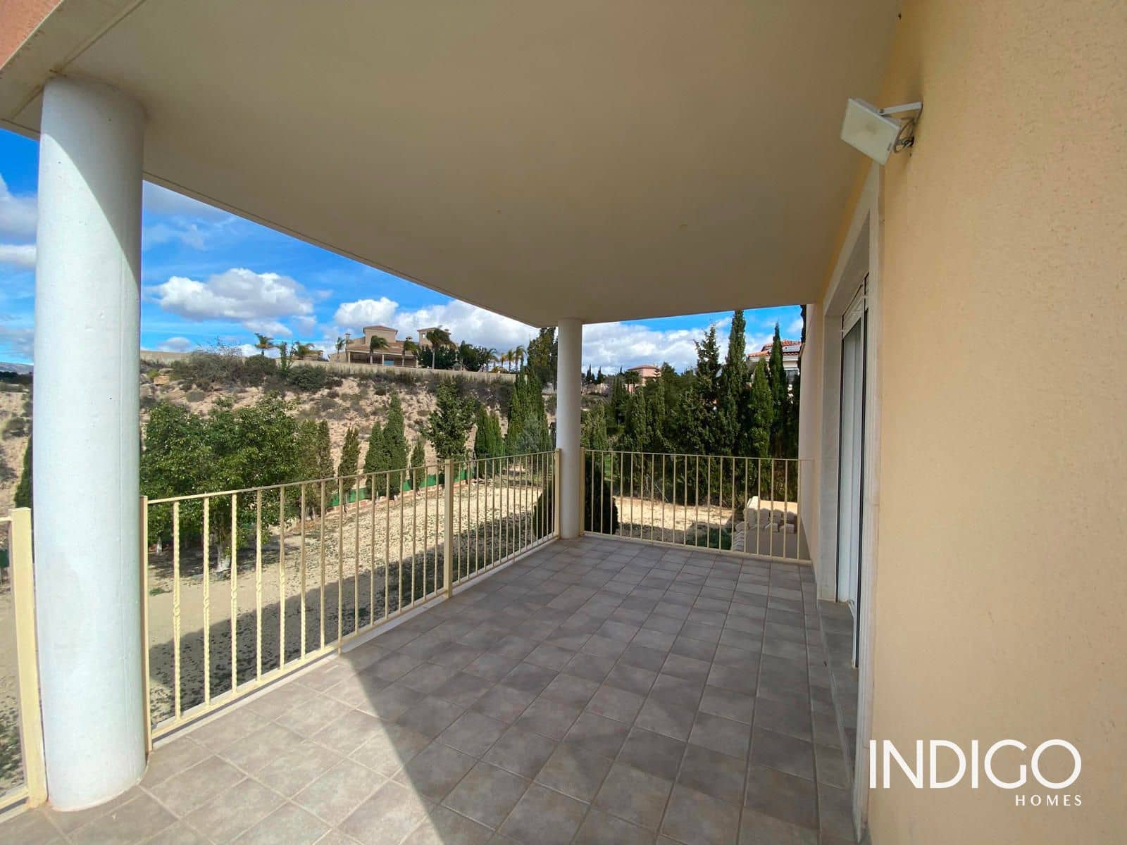 3 soveværelse Villa til salg i Busot med swimmingpool garage - € 375.000 (Ref: 8510907)