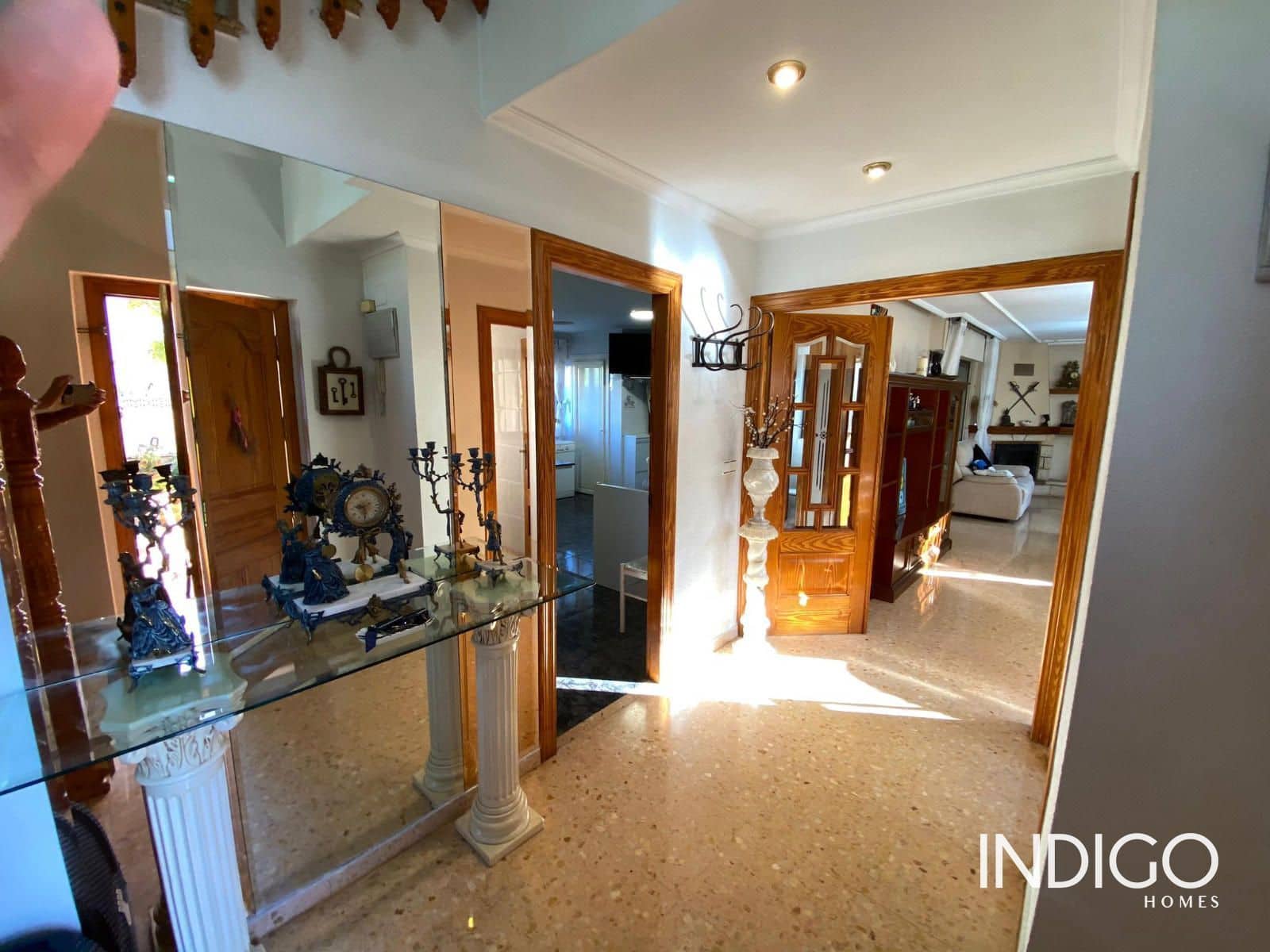 Chalet de 4 habitaciones en San Vicente / Sant Vicent del Raspeig en venta con piscina garaje - 570.000 € (Ref: 8594575)