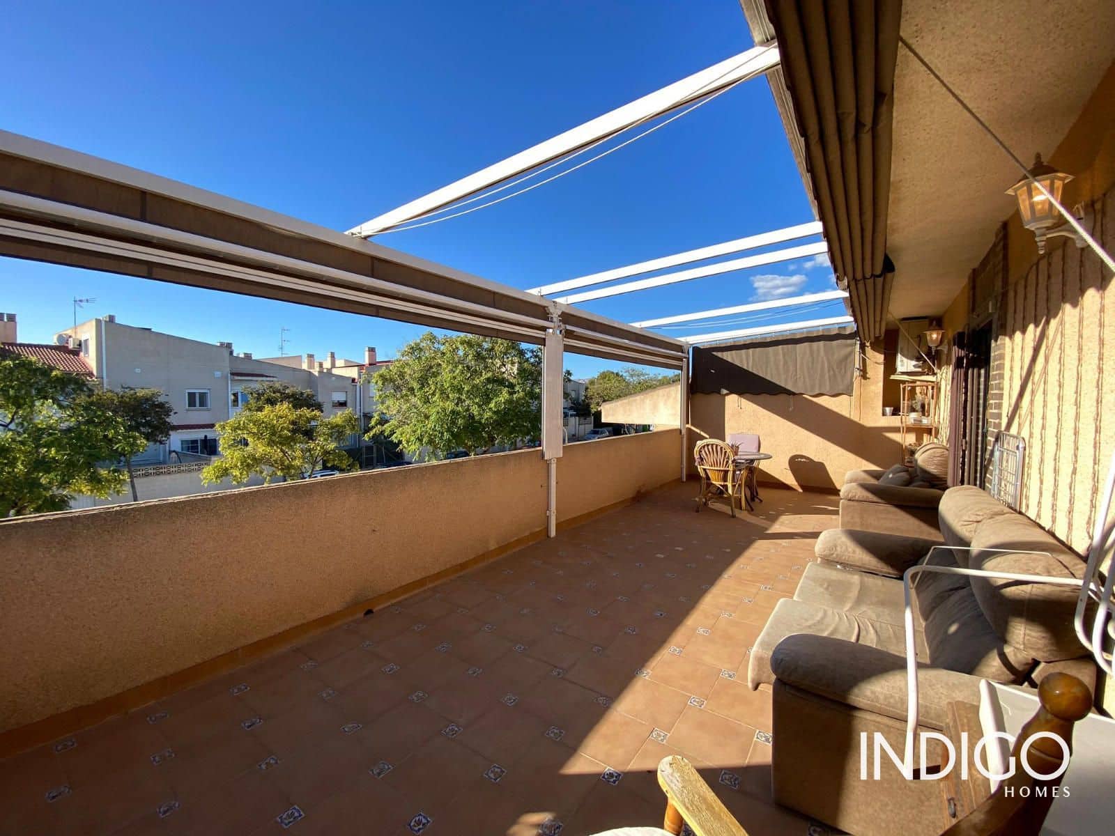 Chalet de 4 habitaciones en San Vicente / Sant Vicent del Raspeig en venta con piscina garaje - 570.000 € (Ref: 8594575)