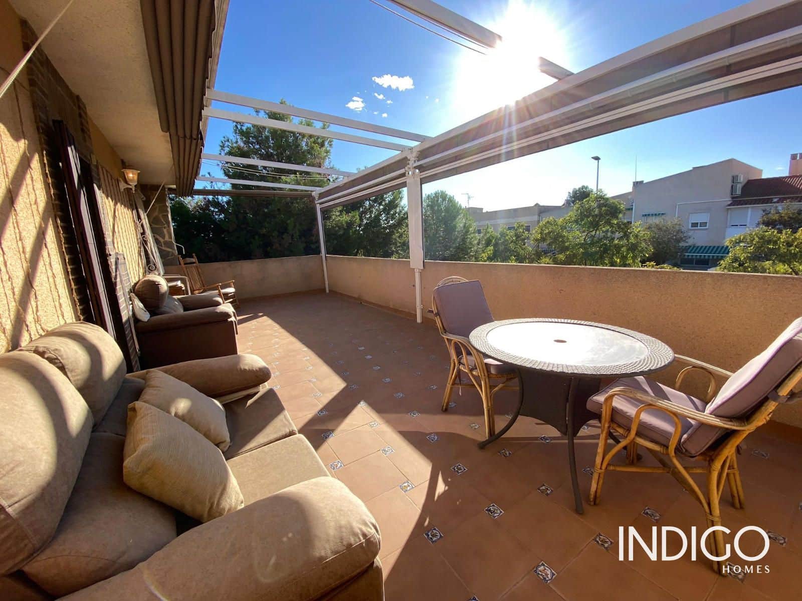Chalet de 4 habitaciones en San Vicente / Sant Vicent del Raspeig en venta con piscina garaje - 570.000 € (Ref: 8594575)