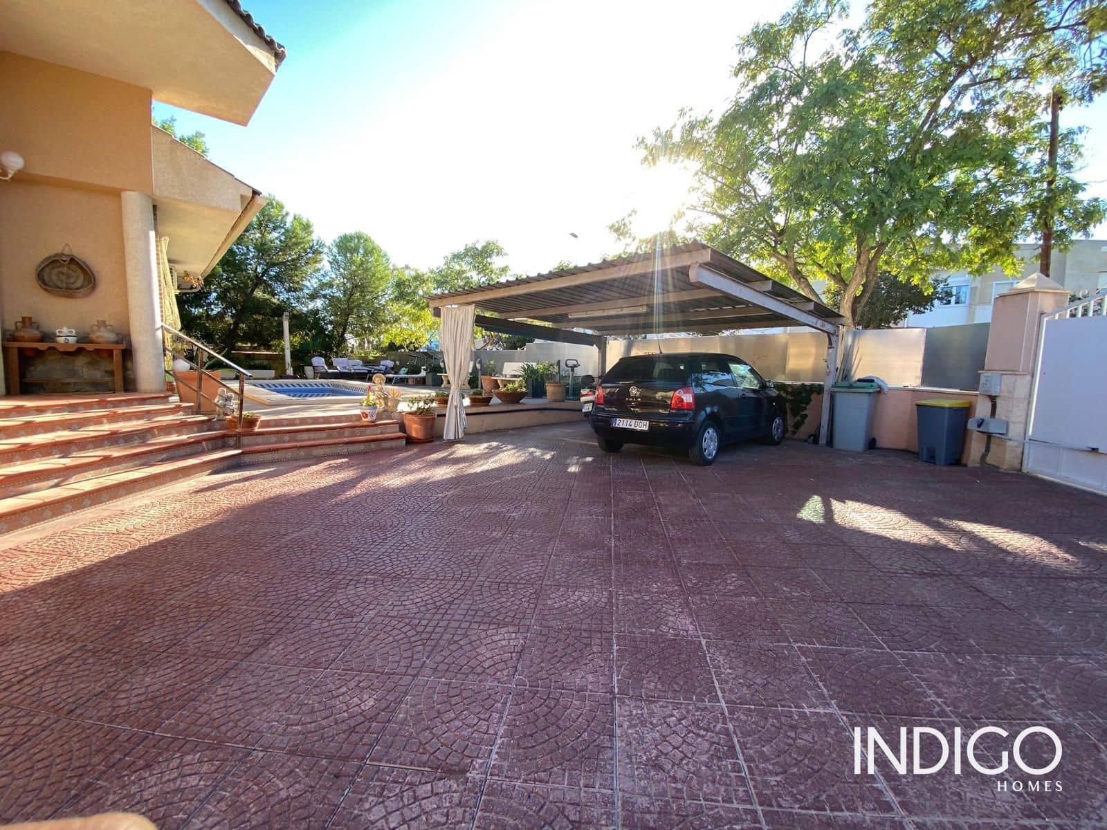 Chalet de 4 habitaciones en San Vicente / Sant Vicent del Raspeig en venta con piscina garaje - 570.000 € (Ref: 8594575)