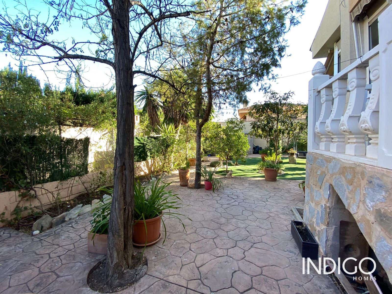 Chalet de 4 habitaciones en San Vicente / Sant Vicent del Raspeig en venta con piscina garaje - 570.000 € (Ref: 8594575)