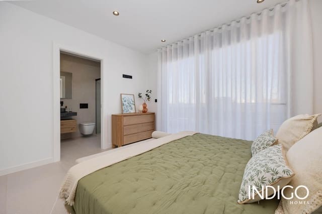 3 bedroom Villa for sale in Parque Acuático - Sector 25, Torrevieja with pool garage - € 595,000 (Ref: 8853214)