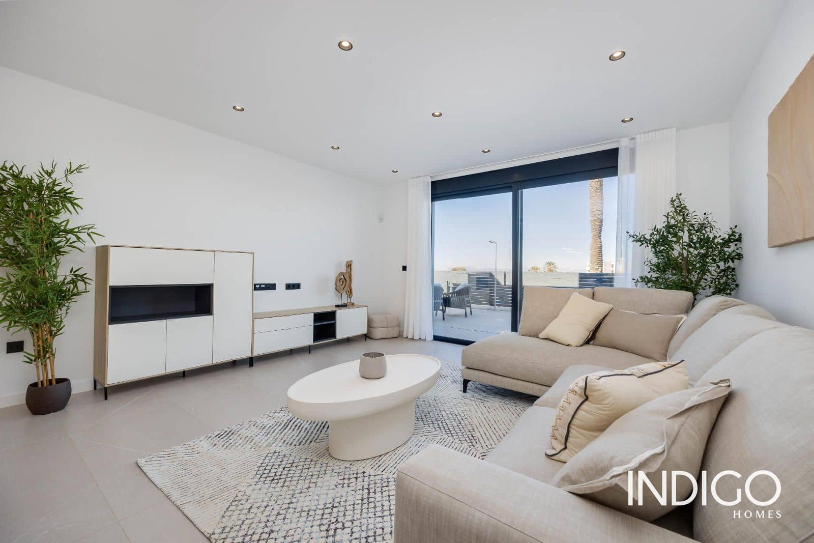 3 soveværelse Villa til salg i Torrevieja med swimmingpool garage - € 595.000 (Ref: 8853214)