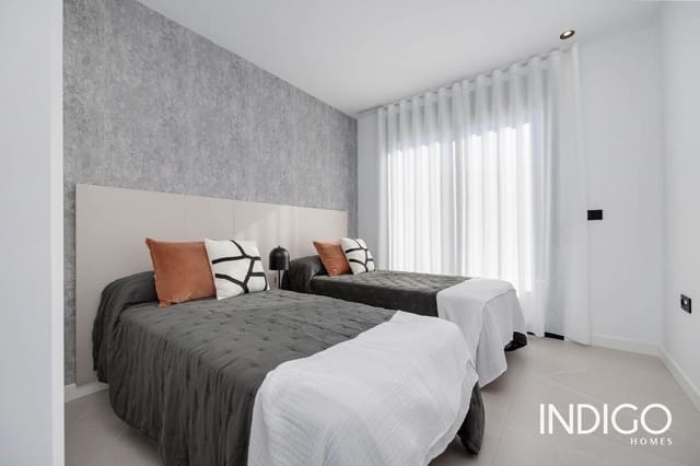 3 soveværelse Villa til salg i Parque Acuático - Sector 25, Torrevieja med swimmingpool garage - € 595.000 (Ref: 8853214)