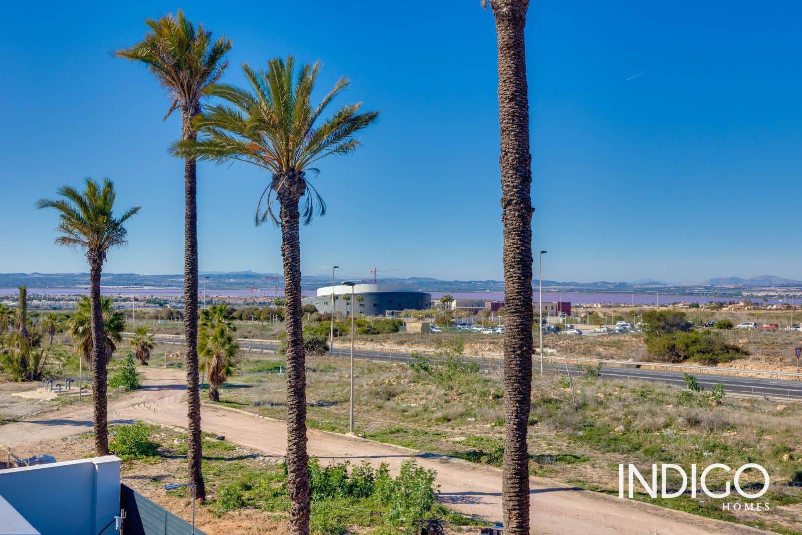 3 soveværelse Villa til salg i Torrevieja med swimmingpool garage - € 595.000 (Ref: 8853214)