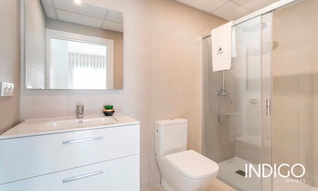 2 makuuhuone Asunto myytävänä paikassa La Mata, Torrevieja mukana uima-altaan 
autotalli - 260 000 € (Ref: 8892035)