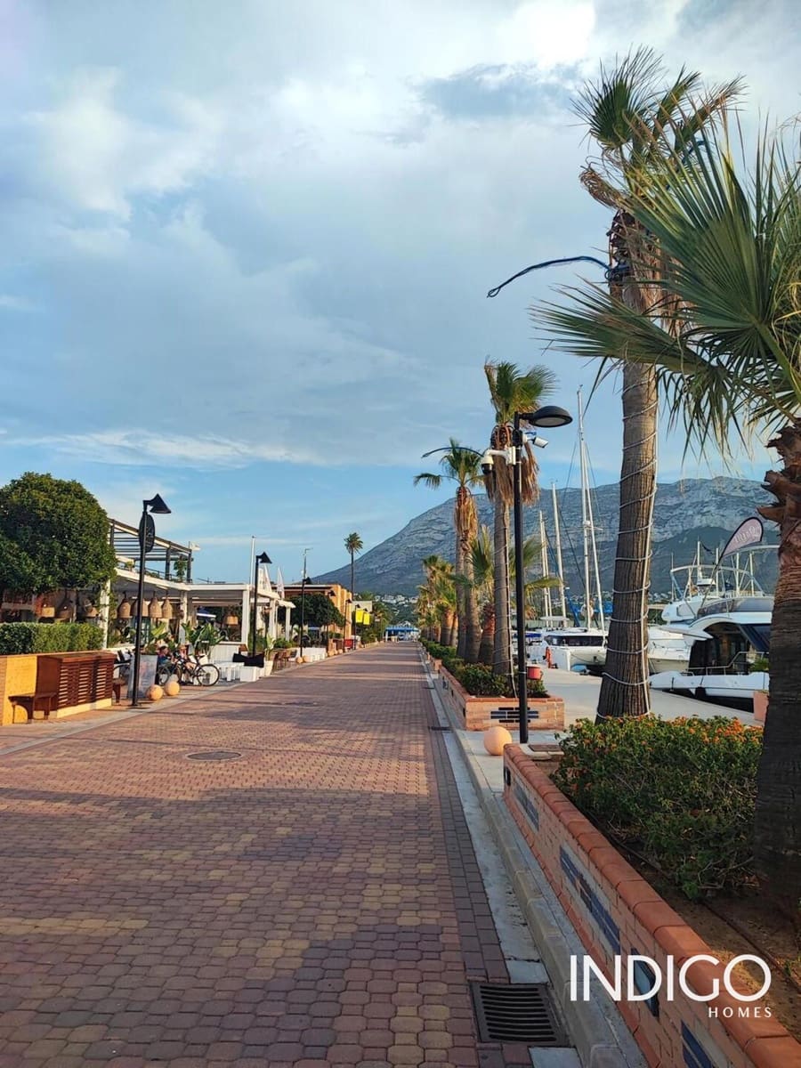 4 soveværelse Lejlighed til salg i Denia med swimmingpool garage - € 348.000 (Ref: 9030814)