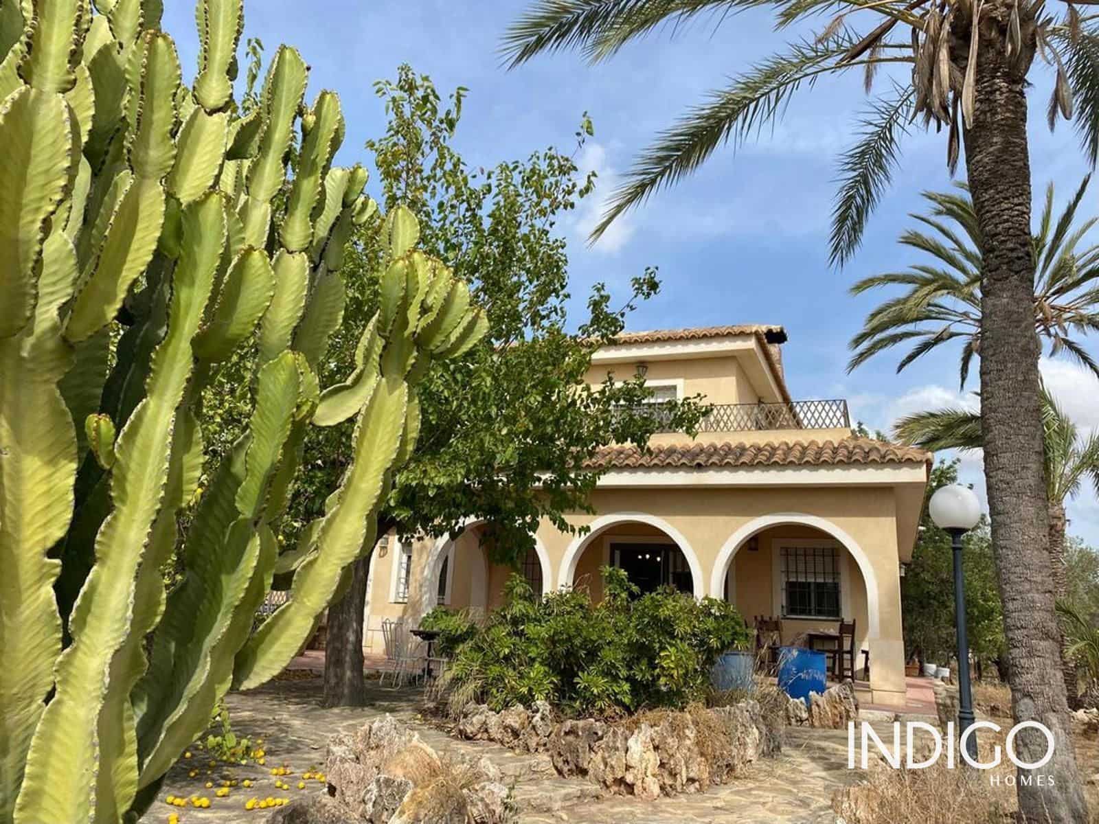 5 quarto Moradia para venda em San Vicente / Sant Vicent del Raspeig com piscina garagem - 590 000 € (Ref: 9181670)