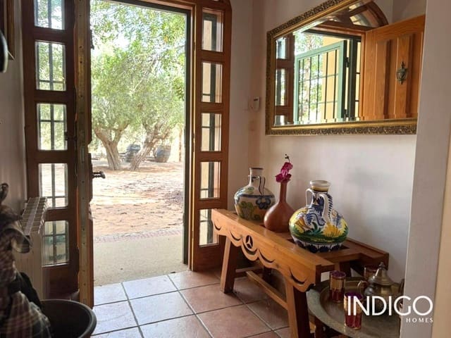 5 makuuhuone Huvila myytävänä paikassa San Vicente / Sant Vicent del Raspeig mukana uima-altaan 
autotalli - 590 000 € (Ref: 9181670)