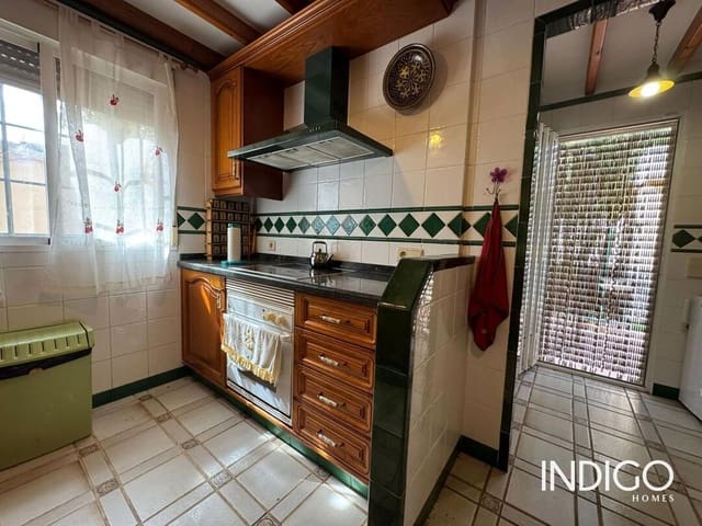 5 makuuhuone Huvila myytävänä paikassa San Vicente / Sant Vicent del Raspeig mukana uima-altaan 
autotalli - 590 000 € (Ref: 9181670)
