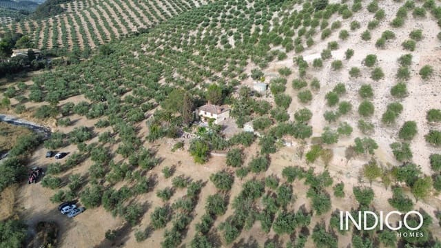 4 Zimmer Villa zu verkaufen in Priego de Córdoba mit Garage - 300.000 € (Ref: 9181987)