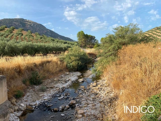 4 Zimmer Villa zu verkaufen in Priego de Córdoba mit Garage - 300.000 € (Ref: 9181987)