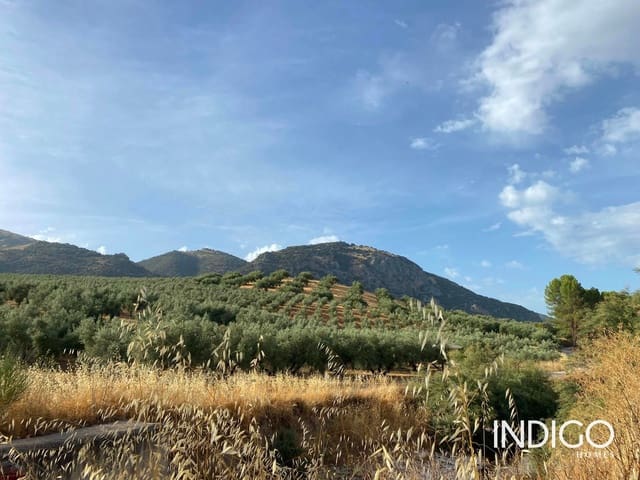 4 Zimmer Villa zu verkaufen in Priego de Córdoba mit Garage - 300.000 € (Ref: 9181987)