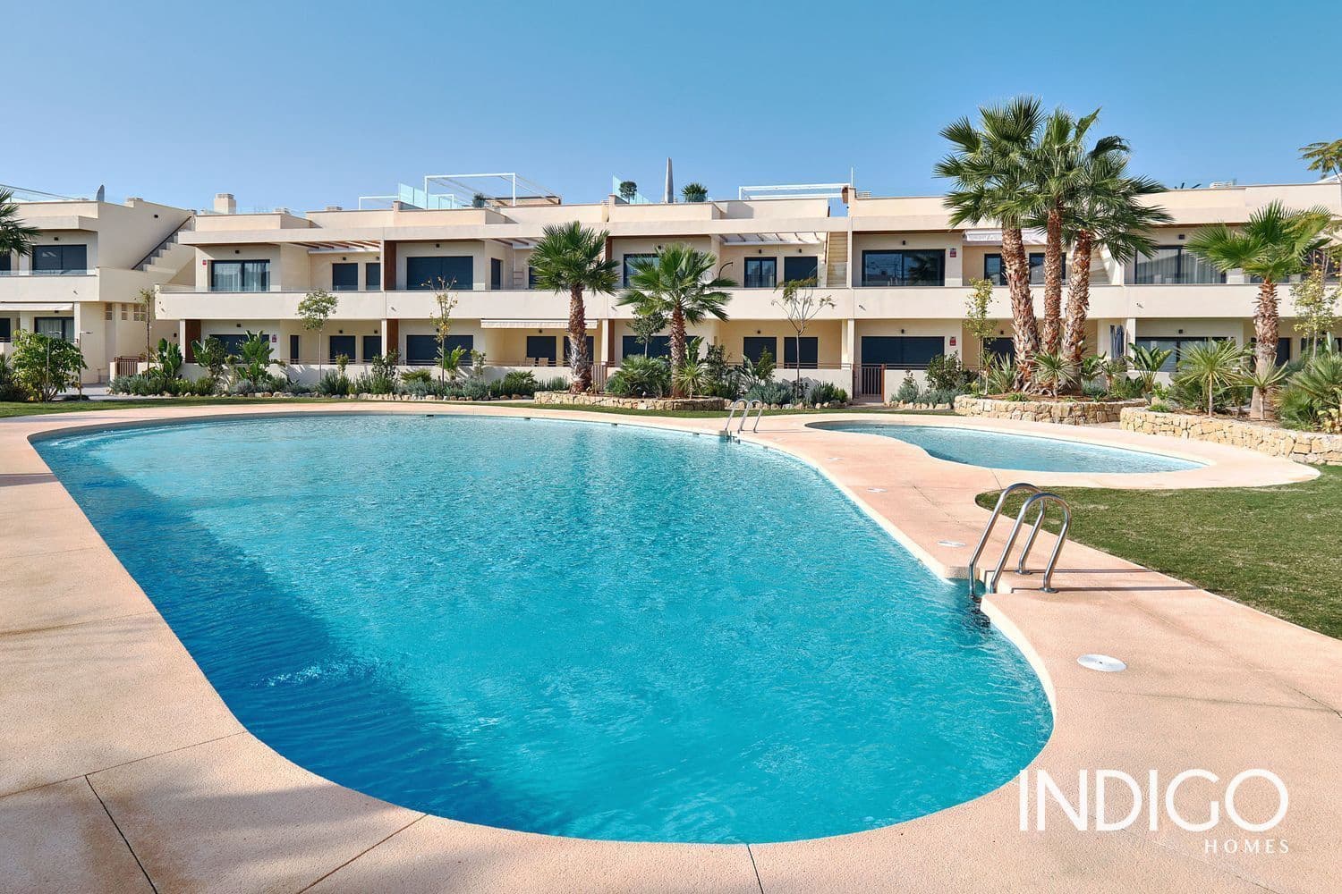 2 slaapkamer Flat te koop in Torrevieja met zwembad garage - € 360.000 (Ref: 9244452)