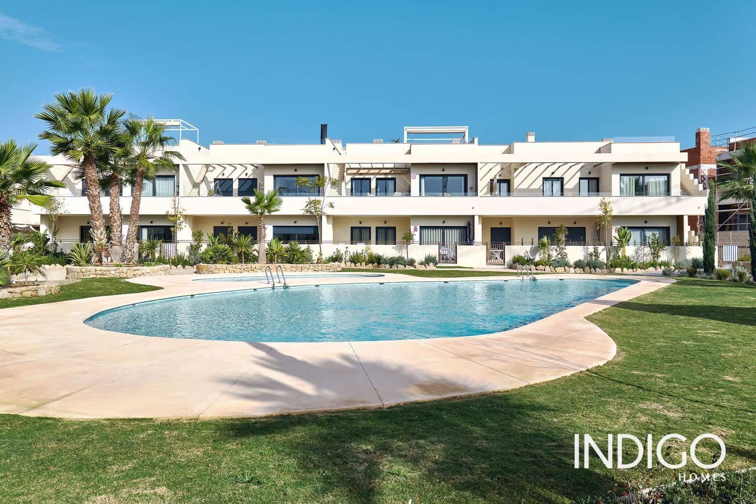 2 slaapkamer Flat te koop in Torrevieja met zwembad garage - € 360.000 (Ref: 9244452)