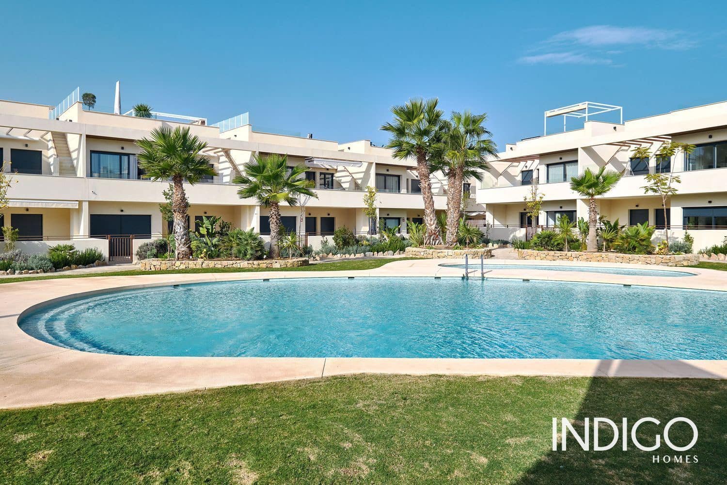 2 slaapkamer Flat te koop in Torrevieja met zwembad garage - € 360.000 (Ref: 9244452)