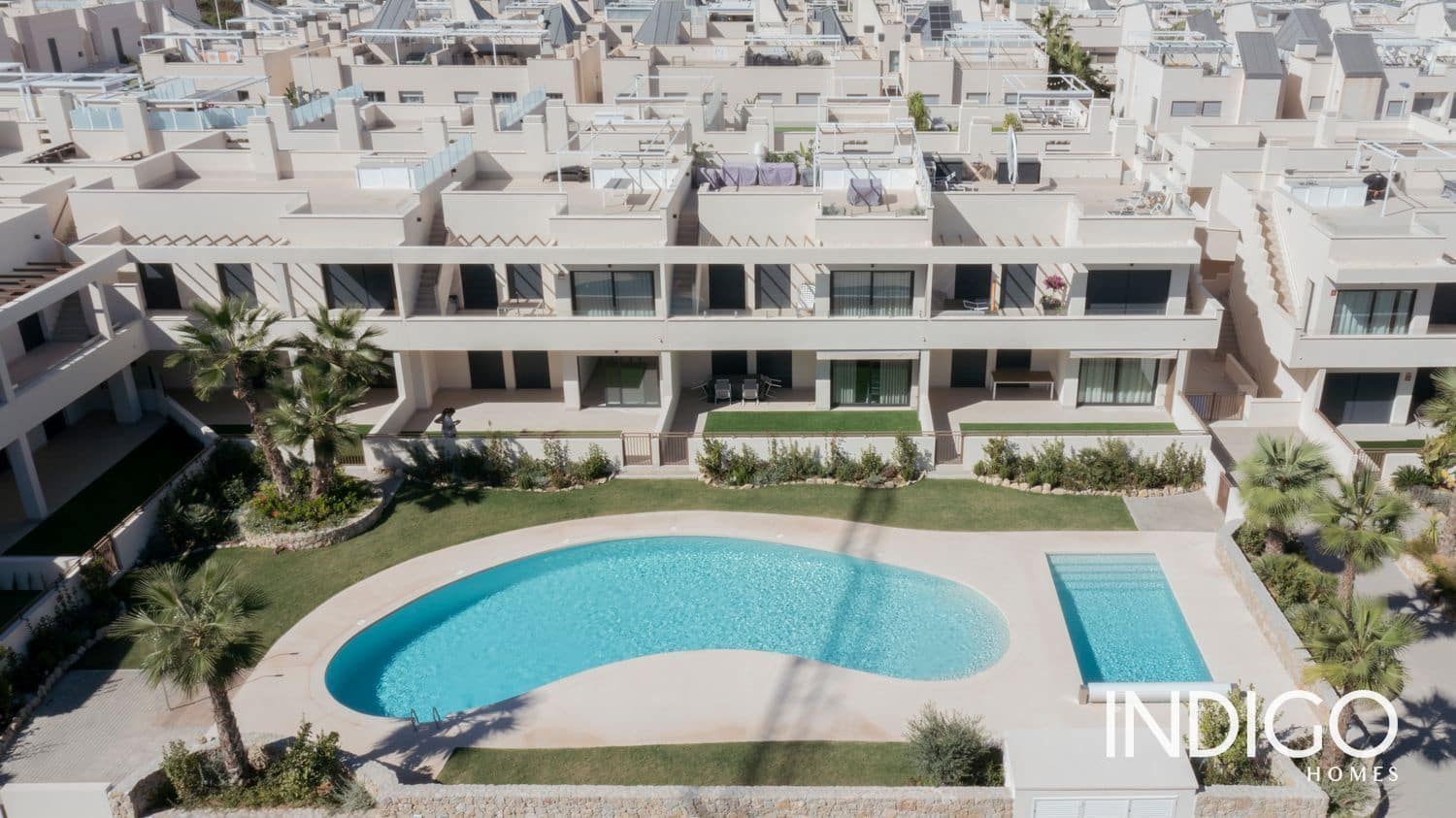 2 slaapkamer Flat te koop in Torrevieja met zwembad garage - € 360.000 (Ref: 9244452)