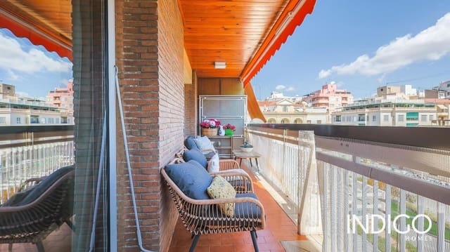 4 slaapkamer Flat te koop in Barrio del Centro, Alicante stad - € 669.000 (Ref: 9271819)