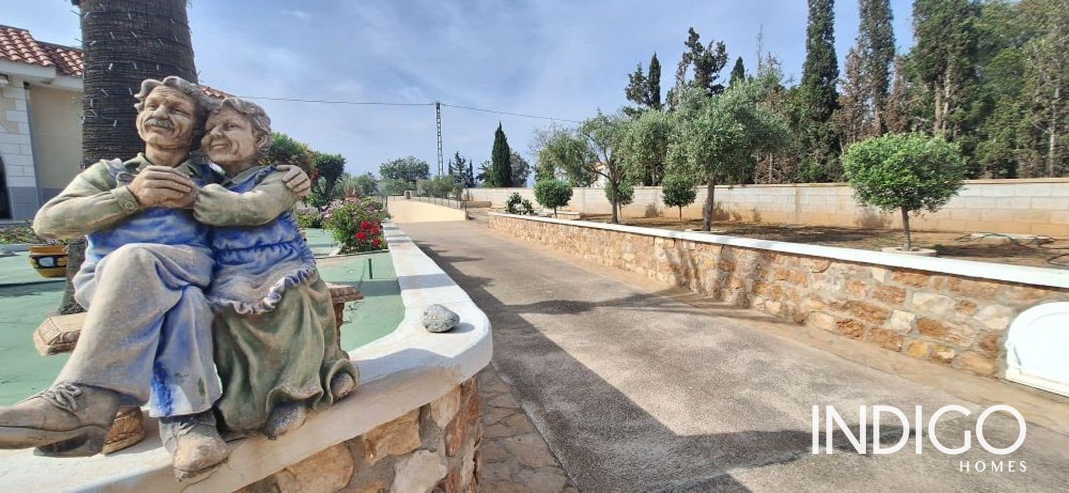 7 slaapkamer Villa te koop in Alicante stad met zwembad garage - € 630.000 (Ref: 9273147)