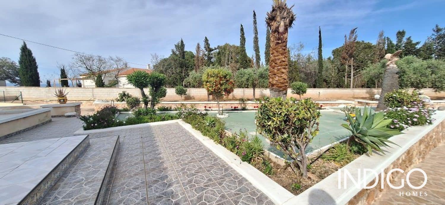 7 slaapkamer Villa te koop in Alicante stad met zwembad garage - € 630.000 (Ref: 9273147)
