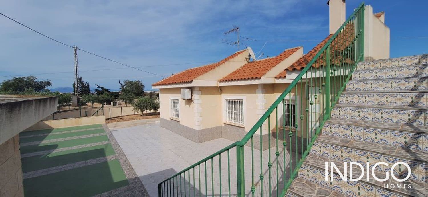 7 slaapkamer Villa te koop in Alicante stad met zwembad garage - € 630.000 (Ref: 9273147)