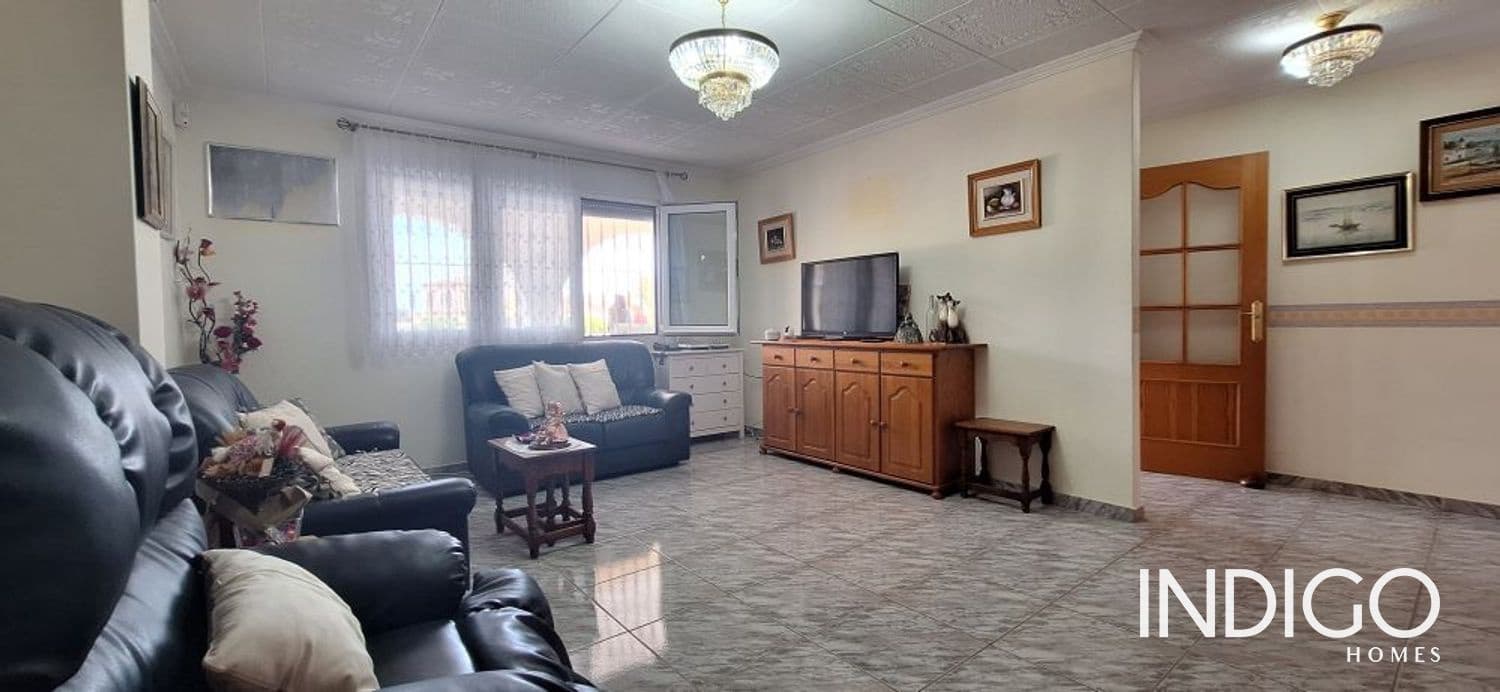 7 slaapkamer Villa te koop in Alicante stad met zwembad garage - € 630.000 (Ref: 9273147)
