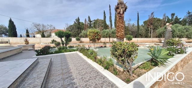 7 slaapkamer Villa te koop in Alicante stad met zwembad garage - € 630.000 (Ref: 9273147)