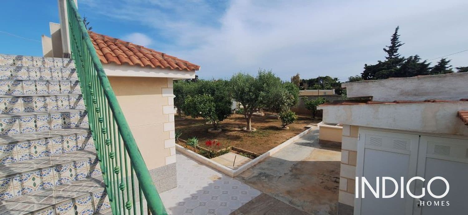 7 slaapkamer Villa te koop in Alicante stad met zwembad garage - € 630.000 (Ref: 9273147)