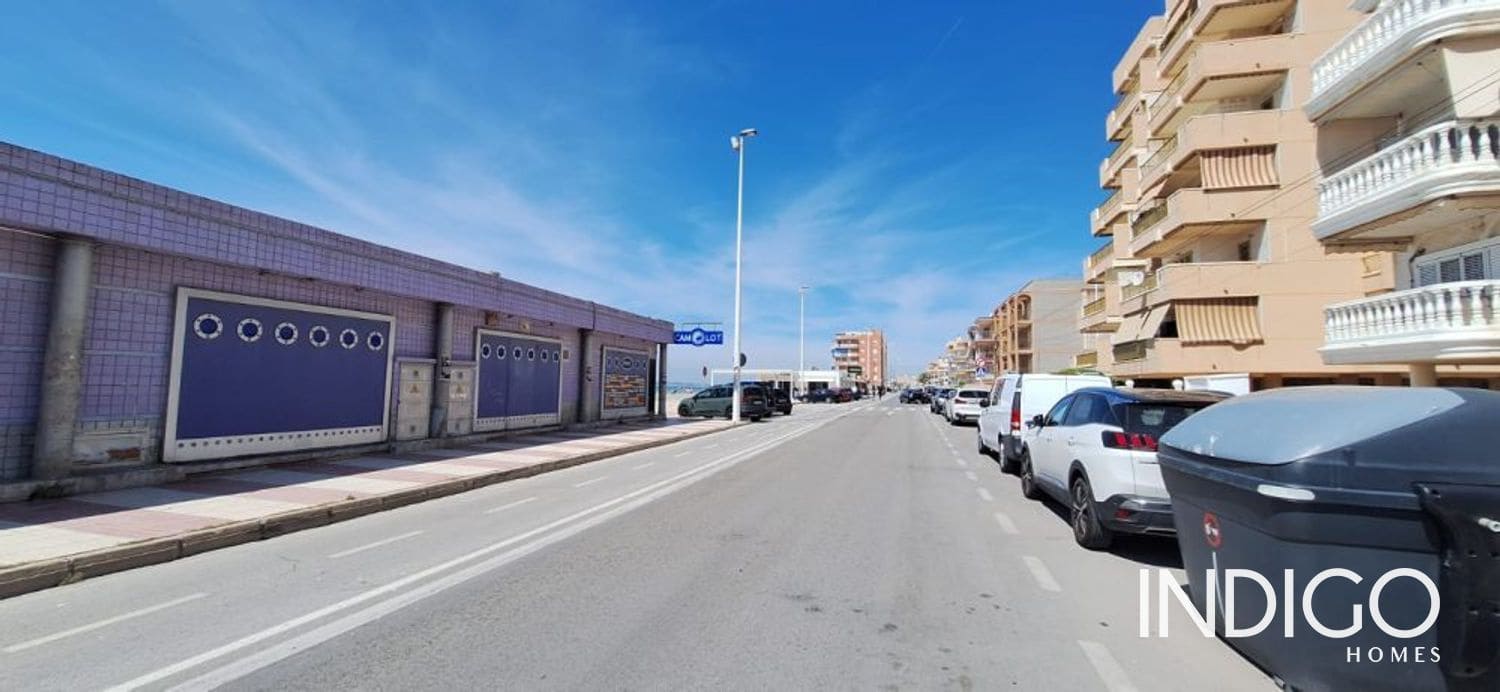 3 bedroom Flat for sale in Santa Pola with garage - € 299,000 (Ref: 9274146)