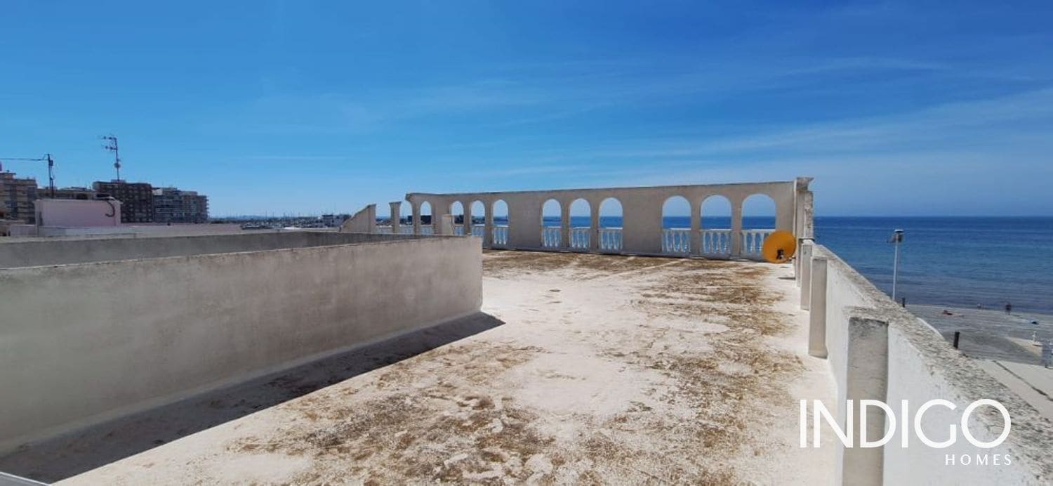 3 bedroom Flat for sale in Santa Pola with garage - € 299,000 (Ref: 9274146)