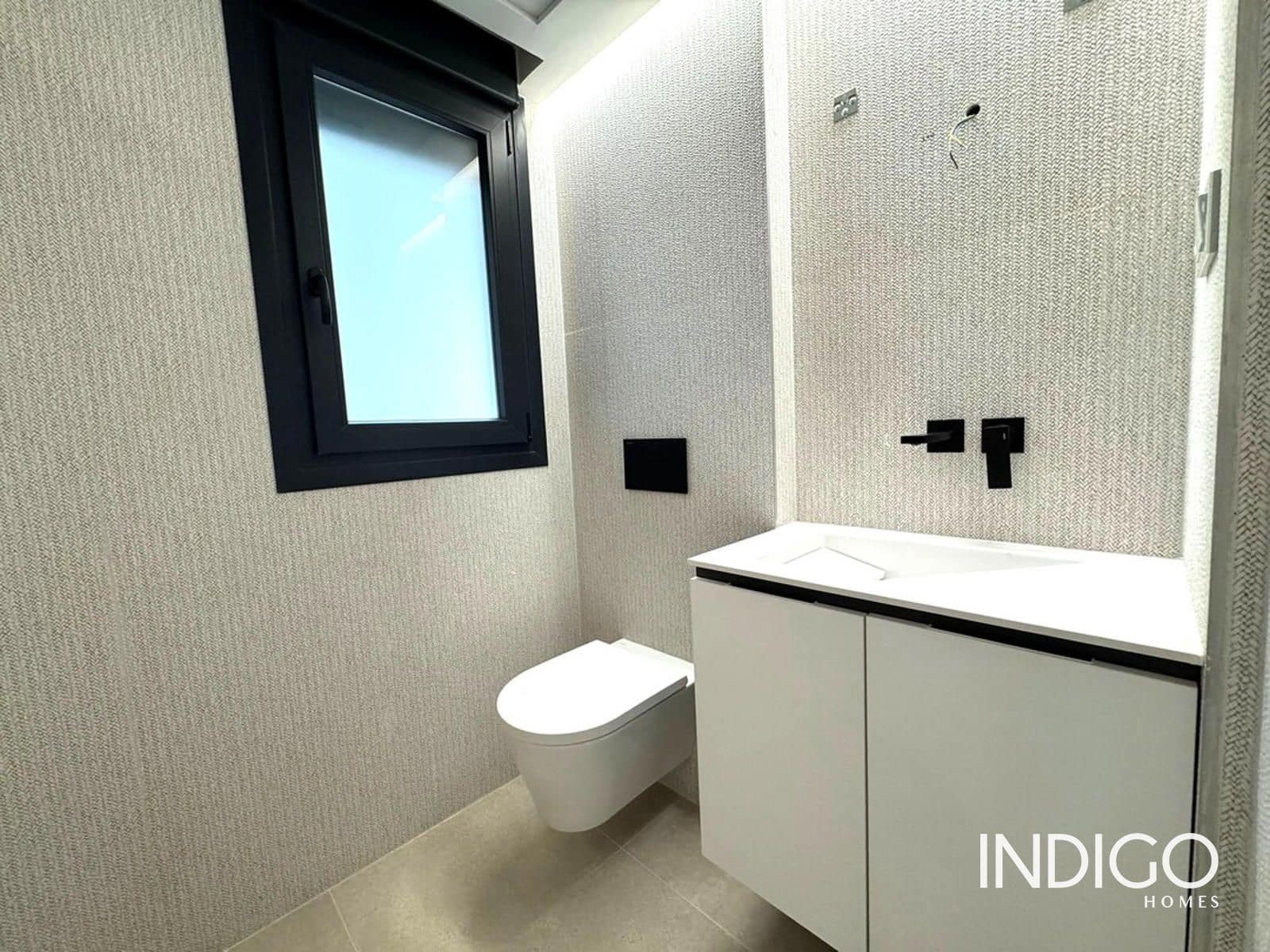 2 slaapkamer Flat te koop in Denia met zwembad garage - € 269.000 (Ref: 9320044)