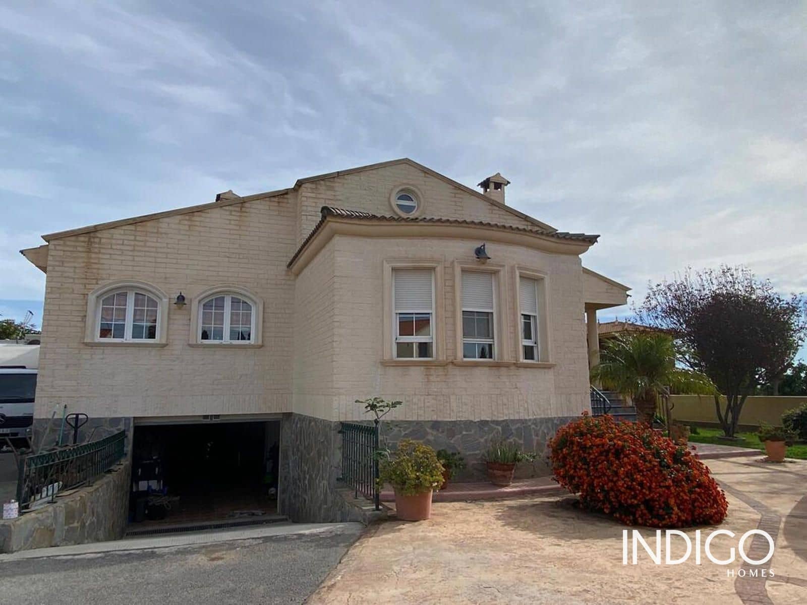 4 chambre Villa/Maison à vendre à San Vicente / Sant Vicent del Raspeig avec piscine garage - 550 000 € (Ref: 9355327)