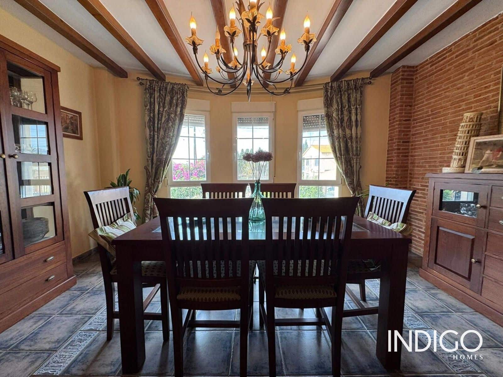 4 chambre Villa/Maison à vendre à San Vicente / Sant Vicent del Raspeig avec piscine garage - 550 000 € (Ref: 9355327)