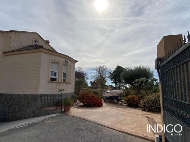 4 chambre Villa/Maison à vendre à San Vicente / Sant Vicent del Raspeig avec piscine garage - 550 000 € (Ref: 9355327)