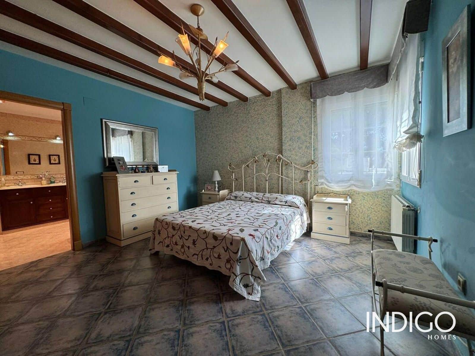 4 chambre Villa/Maison à vendre à San Vicente / Sant Vicent del Raspeig avec piscine garage - 550 000 € (Ref: 9355327)